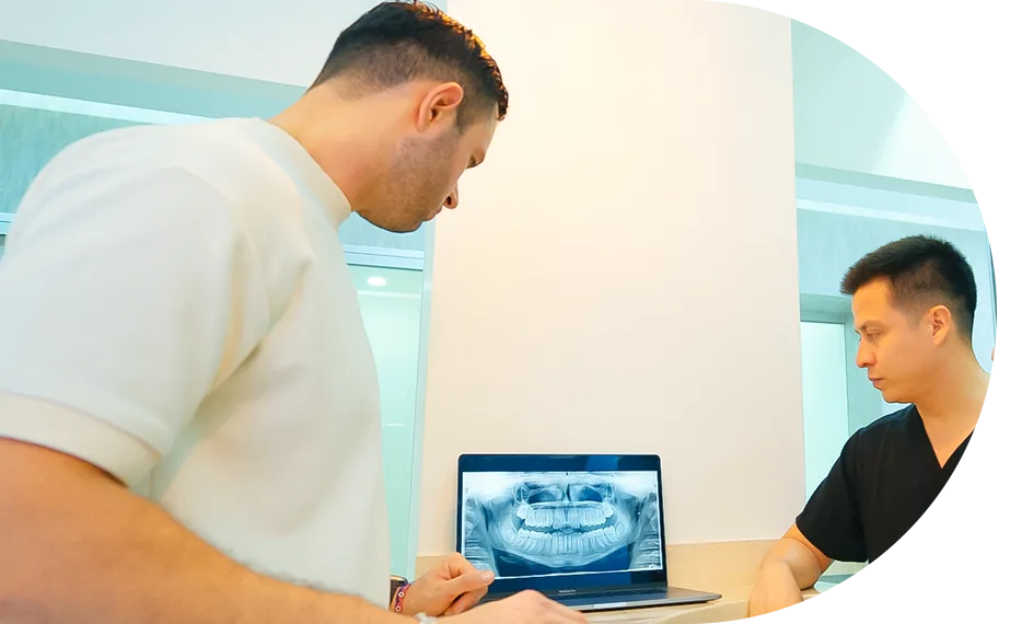 Certified endodontist in Puerto Vallarta, Mexico, specializing in root canal treatments for optimal dental health.